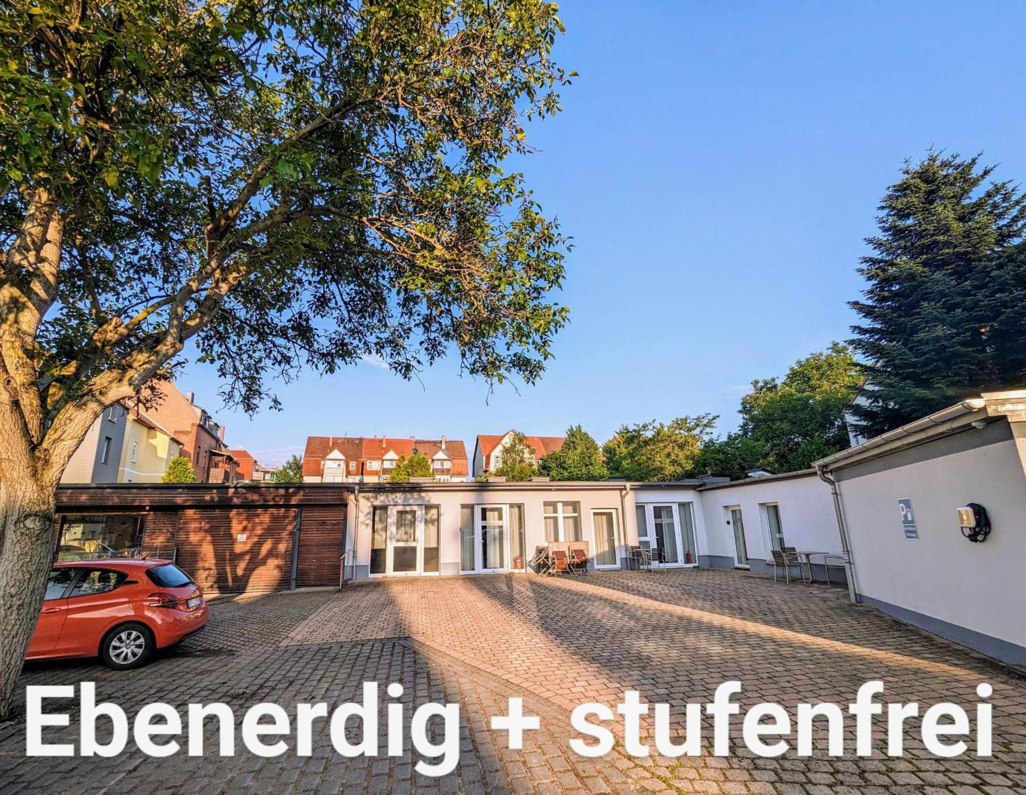 Fewo Urban Gotha - Apartment Orangerie - Am Schlosspark- Parken An Der Der Tuer- Barrierefrei, 900 Meter Zum Bahnhof - Wallbox Exterior photo